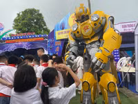 Hào hứng trải nghiệm tại Ngày hội công nghệ thông tin và STEM Hà Nội