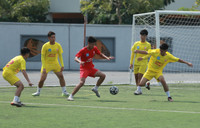 Chùm ảnh loạt trận 10h30 sáng 12-11