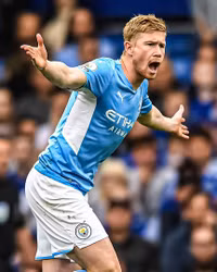Bộ ảnh Giáng sinh 'cute lạc lối' của De Bruyne và tuyển Bỉ