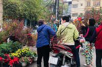 [Ảnh] 29 Tết nắng đẹp, chợ chật như nêm