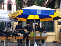 Những hình ảnh cảm động trong ngày đầu thi tốt nghiệp THPT 