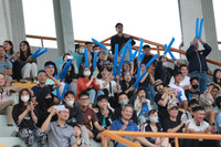 Muôn vẻ đáng yêu của fan nữ bóng đá học sinh Hà Nội