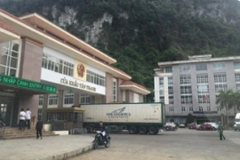 3.822 xe hàng hóa xuất nhập khẩu qua cửa khẩu tỉnh Lạng Sơn trong 2 ngày cuối tuần