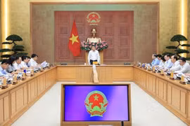 Thủ tướng yêu cầu tuyệt đối không để xảy ra thiếu điện và xăng dầu