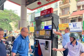 Doanh nghiệp bán lẻ sắp được tự quyết giá xăng dầu?