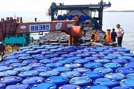 Hỏa tốc yêu cầu siết chặt hoạt động vận chuyển xăng dầu tại khu vực biên giới