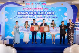 “Ngày hội thôi nôi” quy tụ hàng trăm gia đình, hướng tới xác lập kỷ lục Việt Nam 