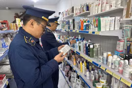 Liên tiếp phát hiện, xử lý hàng hóa vi phạm bán trên “chợ mạng”