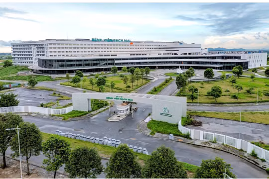 Bác sĩ Bệnh viện Bạch Mai, Việt Đức về cơ sở 2 làm việc được hỗ trợ thế nào?