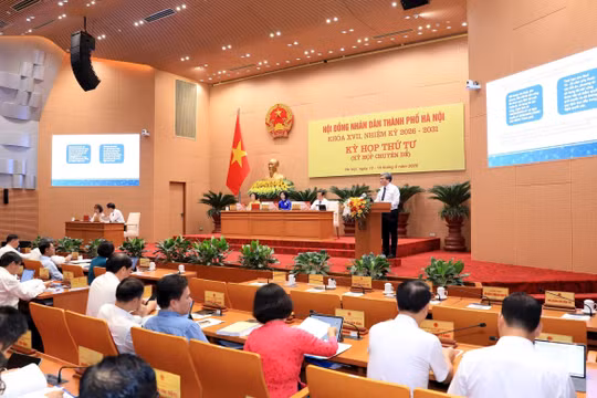 Hà Nội hỗ trợ tới 100 lần mức lương tối thiểu vùng để thu hút bác sĩ về trạm y tế