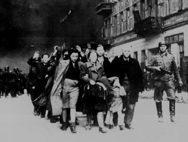 Kéo dài gần 6 năm, cuộc chiến đã khiến 70 triệu người thiệt mạng, có sức tàn phá khủng khiếp nhất trong lịch sử nhân loại. Đến khi kết thúc, nó lại mở ra một cuộc chia rẽ mới dẫn đến Chiến tranh lạnh mà hậu quả còn tiếp diễn cho đến hôm nay.