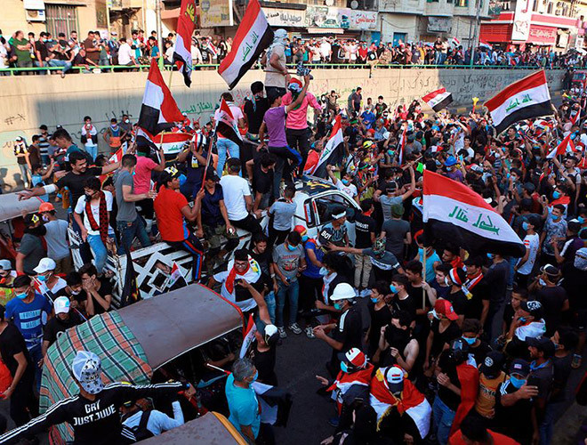 Vẫn chưa rõ các cuộc biểu tình ở Iraq sẽ phát triển như thế nào, nhưng những người lái xe Tuk-tuk vốn đã bị xã hội từ chối trước đây giờ họ đã có một vị trí trung tâm trong các cuộc biểu tình