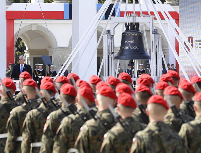Phó Tổng thống Mỹ Mike Pence cũng khẳng định tiếp tục sát cánh với tất cả các đồng minh NATO