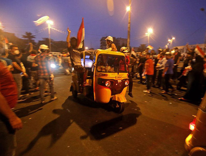 “Tôi không ngại nguy hiểm. Tất cả những gì tôi quan tâm là không để mọi người cảm thấy thất vọng và rất vui khi tham gia vào một việc lớn”, Hussain Ali, một lái xe tuk tuk 19 tuổi nói