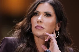 Lý do khiến nữ Bộ trưởng An ninh nội địa Mỹ “mất ghế”