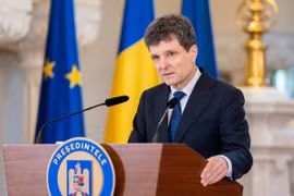 Nước cờ rủi ro của Tổng thống Romania