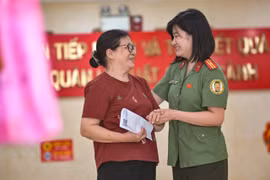"Khoảnh khắc vàng" trong nghề "săn" sự thật