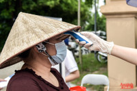 [ẢNH] Cận cảnh “Siêu thị mini 0 đồng’’ đầu tiên ở Hà Nội cho người lao động, sinh viên khó khăn vì giãn cách xã hội