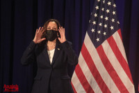 Những hình ảnh ấn tượng về Phó Tổng thống Mỹ đầu tiên đến Hà Nội