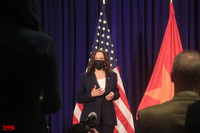 Những hình ảnh ấn tượng về Phó Tổng thống Mỹ đầu tiên đến Hà Nội