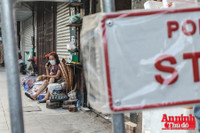 [ẢNH] Cận cảnh những phút trước khi phường Văn Miếu cách ly y tế toàn bộ đến 4/9