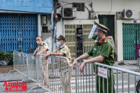 [ẢNH] Cận cảnh những phút trước khi phường Văn Miếu cách ly y tế toàn bộ đến 4/9