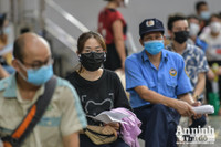 [ẢNH] Hà Nội trưng dụng nhà thi đấu 2.000 chỗ làm điểm tiêm vaccine Covid-19