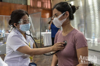 [ẢNH] Hà Nội trưng dụng nhà thi đấu 2.000 chỗ làm điểm tiêm vaccine Covid-19