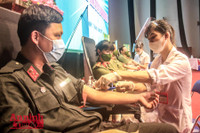 Thứ trưởng Bộ Công an và Giám đốc CATP Hà Nội hiến máu cứu người, chung tay đẩy lùi Covid-19