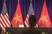 Những hình ảnh ấn tượng về Phó Tổng thống Mỹ đầu tiên đến Hà Nội