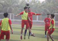 [ẢNH] THPT Phúc Lợi vào bán kết sau trận đấu nghẹt thở với THPT Marie Curie