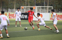 [ẢNH] THPT Hoàng Mai vào chung kết sau màn rượt đuổi tỉ số nghẹt thở