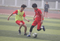 [ẢNH] THPT Phúc Lợi vào bán kết sau trận đấu nghẹt thở với THPT Marie Curie