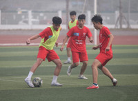 [ẢNH] Hạ nhà đương kim vô địch, THPT Vân Tảo viết tiếp chuyện cổ tích