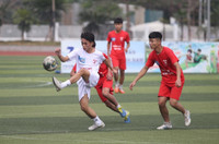 [ẢNH] THPT Hoàng Mai vào chung kết sau màn rượt đuổi tỉ số nghẹt thở