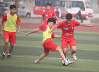 [ẢNH] Hạ nhà đương kim vô địch, THPT Vân Tảo viết tiếp chuyện cổ tích