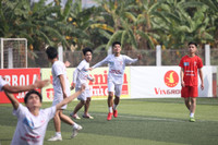 [ẢNH] THPT Hoàng Mai vào chung kết sau màn rượt đuổi tỉ số nghẹt thở