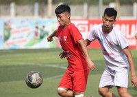 [ẢNH] THPT Hoàng Mai vào chung kết sau màn rượt đuổi tỉ số nghẹt thở