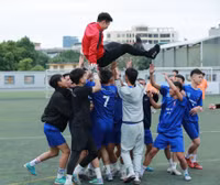 Thắng luân lưu THPT Phúc Lợi, trường IVS lần đầu vào chung kết