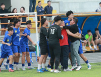 Hạ THPT Nguyễn Quốc Trinh, trường Thực nghiệm viết tiếp 'chuyện cổ tích'