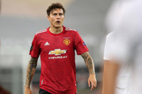 [ẢNH] Đội hình tối ưu của M.U sau khi có Cavani và Alex Telles