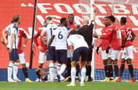 [ẢNH] Hàng thủ M.U đã 