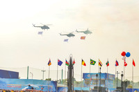 Mãn nhãn với màn trình diễn của máy bay Su-30MK2 tại Lễ khai mạc Triển lãm Quốc phòng quốc tế 2024