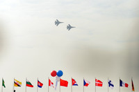 Mãn nhãn với màn trình diễn của máy bay Su-30MK2 tại Lễ khai mạc Triển lãm Quốc phòng quốc tế 2024