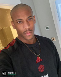 [ẢNH] Sẽ thế nào nếu Ronaldo, Messi cùng cạo trọc đầu?