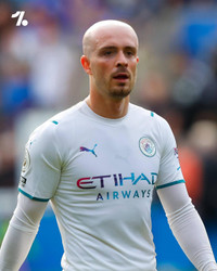 [ẢNH] Sẽ thế nào nếu Ronaldo, Messi cùng cạo trọc đầu?