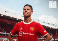 Bộ ảnh mới đẹp lung linh của Ronaldo ở sân Old Trafford