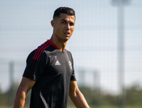 Bộ ảnh mới đẹp lung linh của Ronaldo ở sân Old Trafford