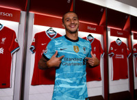 Cười đau bụng với đội hình tân binh 