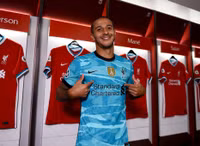 Cười đau bụng với đội hình tân binh 